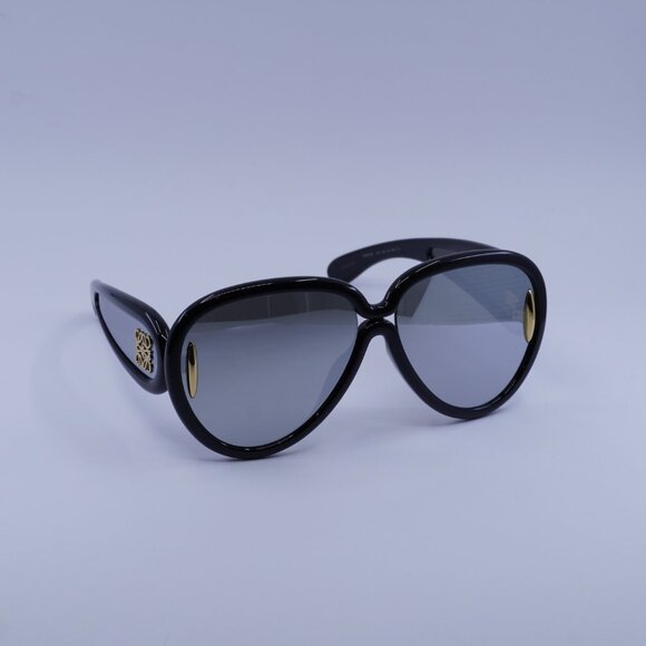 Loewe LW40132I 01C Sunglasses Black Aviator Frame, Smoke Lenses